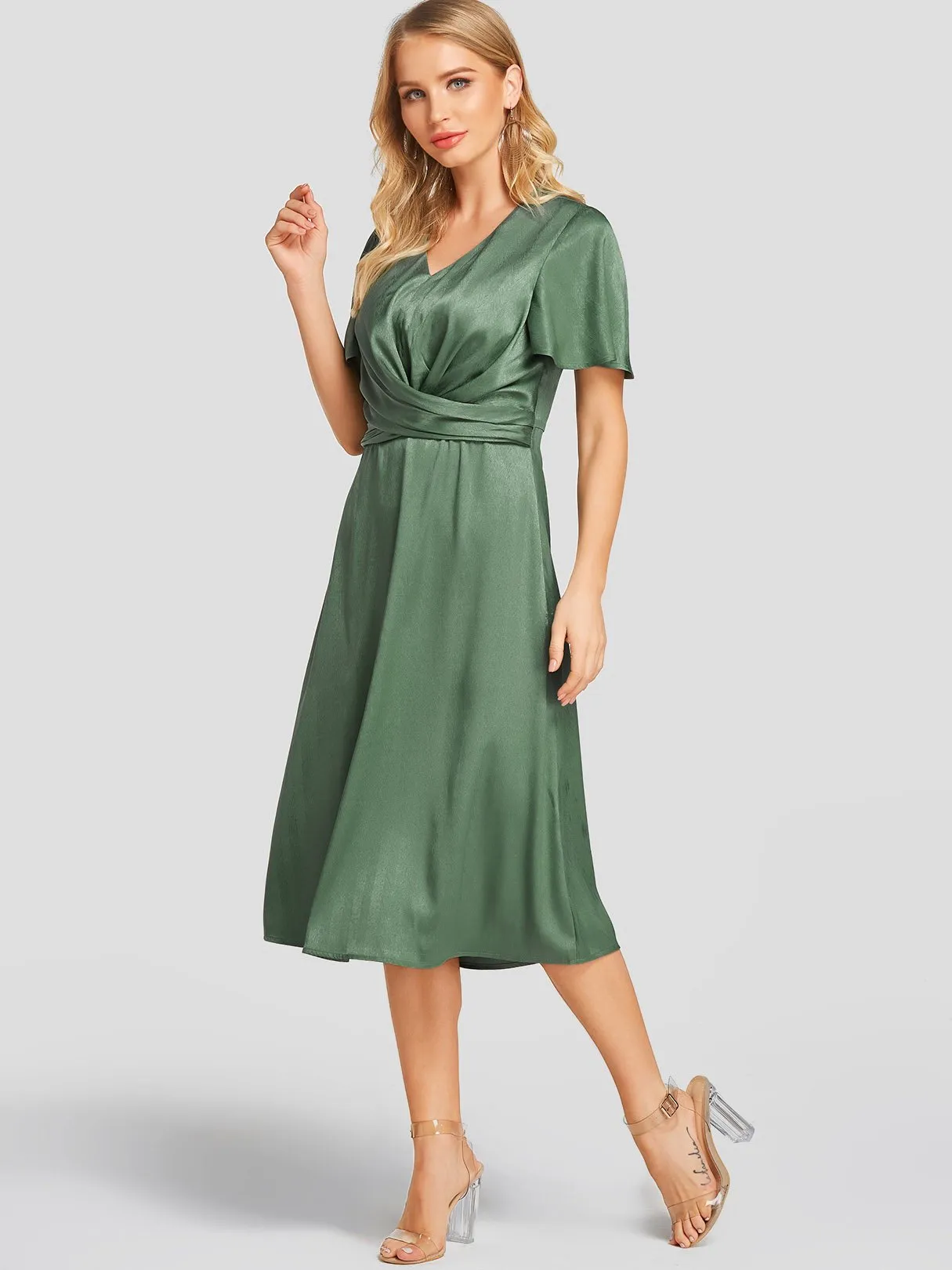 Wholesale Green V-Neck Short Sleeve Plain Crossed Front Dresses