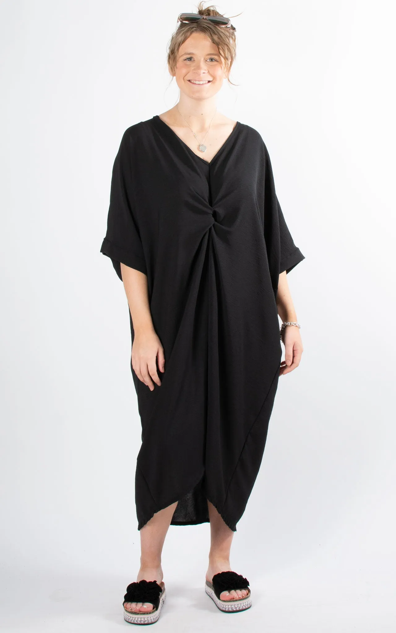 Whoopi V-neck Dress | Black