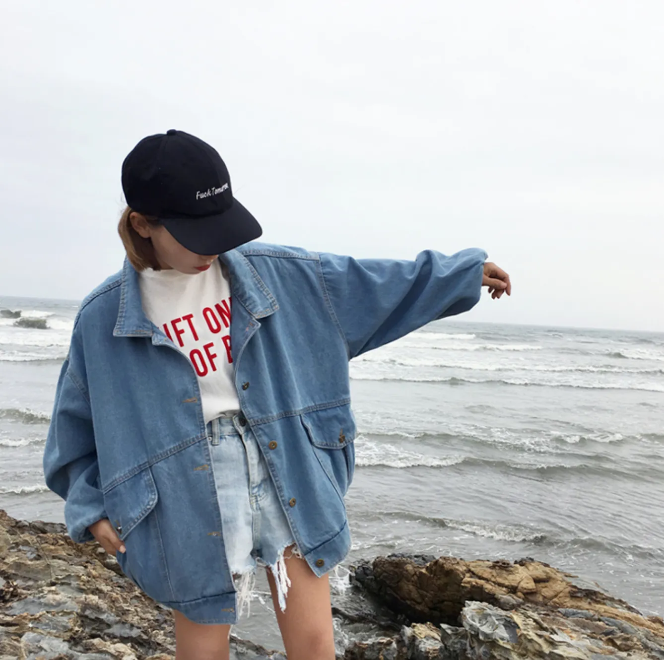 Women's Vintage Long Sleeve Denim Jacket